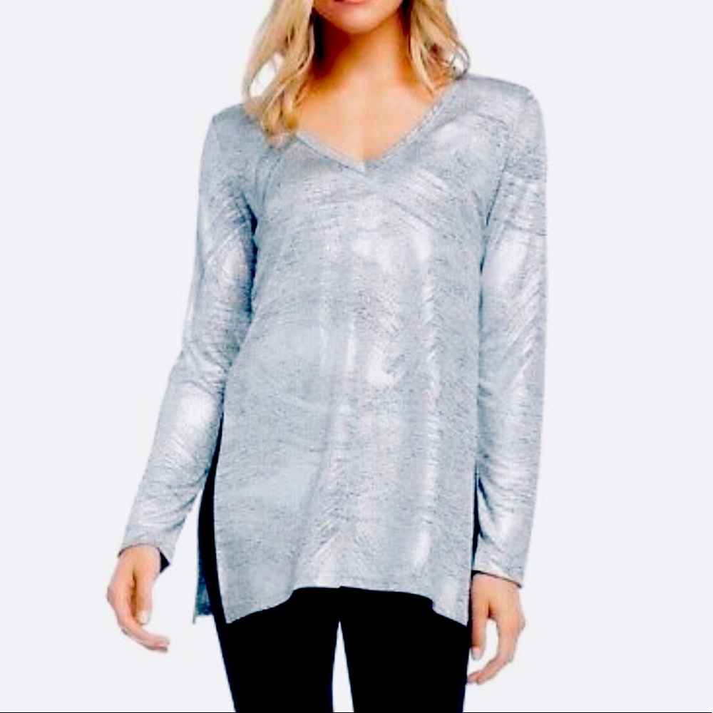 Karen Kane silver slit side top size M